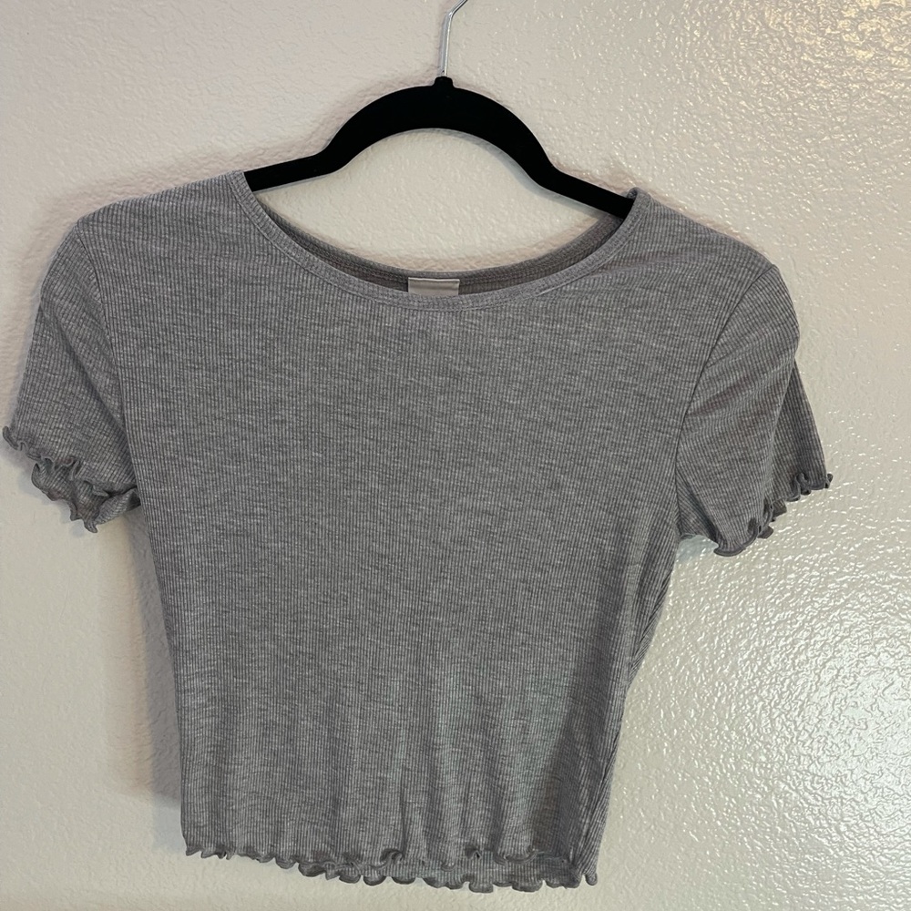 Tilly’s Gray T-Shirt